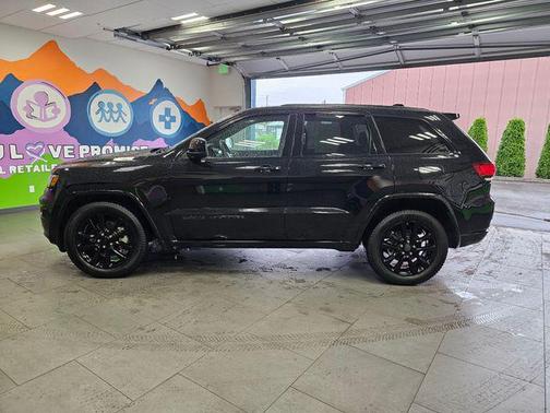 2021 Jeep Grand Cherokee Laredo