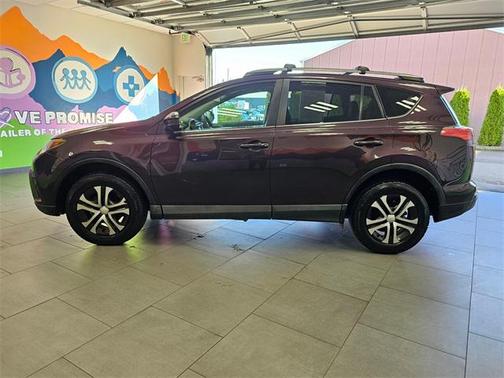 2017 Toyota RAV4 LE