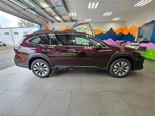 2025 Subaru Outback Touring XT