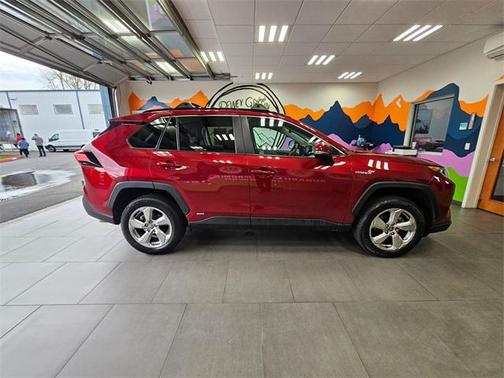 2021 Toyota RAV4 Hybrid XLE Premium
