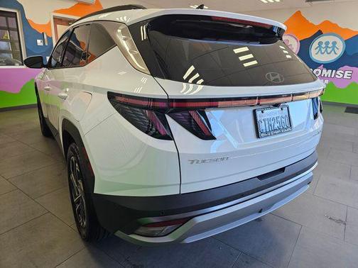 2025 Hyundai TUCSON Hybrid Limited