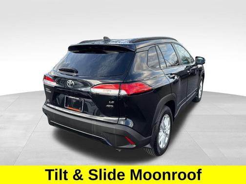 2024 Toyota Corolla Cross LE