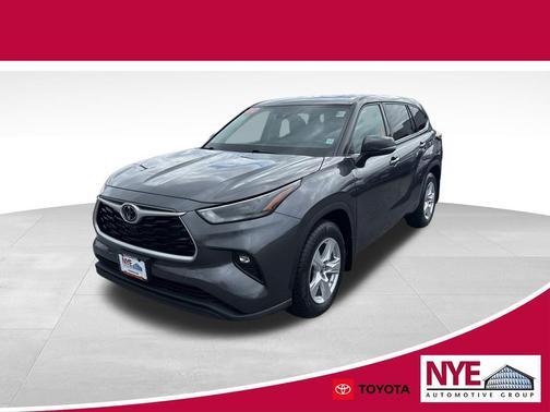 2022 Toyota Highlander LE