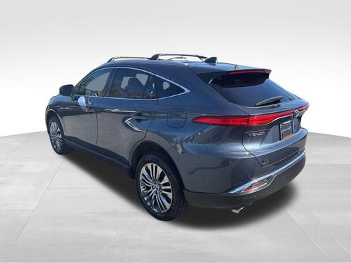 2022 Toyota Venza XLE