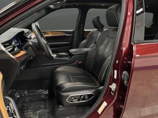 2024 Jeep Grand Cherokee L Summit Reserve