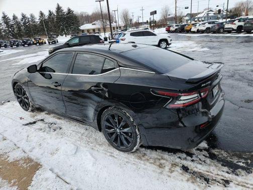 2021 Nissan Maxima 3.5 SR