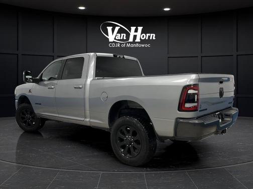2023 RAM 2500 Big Horn Crew Cab 4x4 6'4' Box