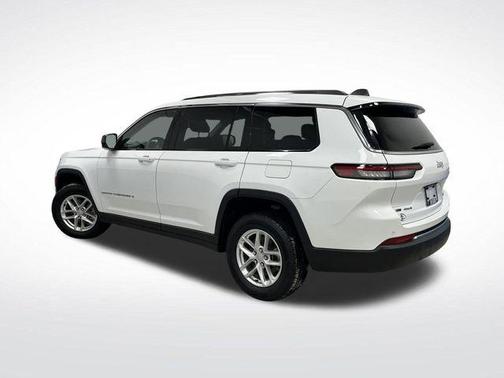 2022 Jeep Grand Cherokee L Laredo