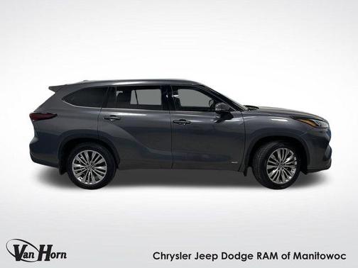 2024 Toyota Highlander Hybrid Platinum