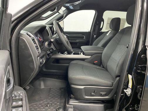 2025 RAM 2500 Big Horn Crew Cab 4x4 6'4' Box