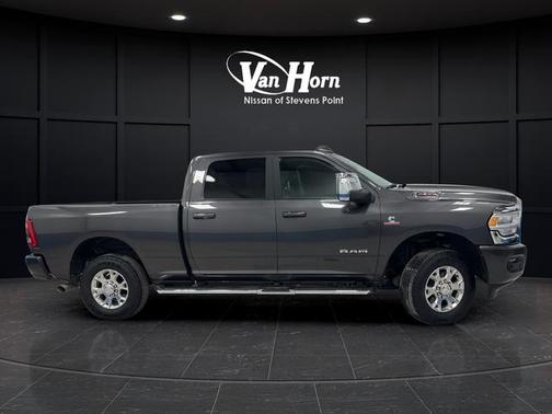 2023 RAM 2500 Laramie Crew Cab 4x4 6'4' Box