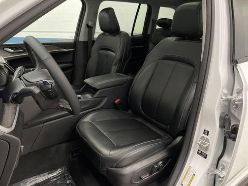 2024 Jeep Grand Cherokee Limited X