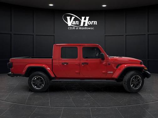 2022 Jeep Gladiator Overland