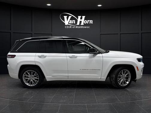 2022 Jeep Grand Cherokee 4xe Summit