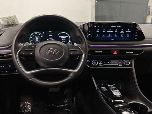 2022 Hyundai SONATA Hybrid Limited