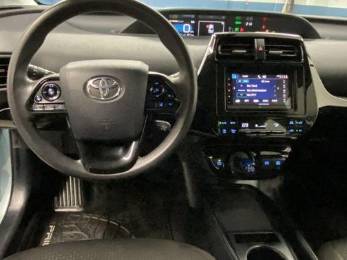 2019 Toyota Prius LE