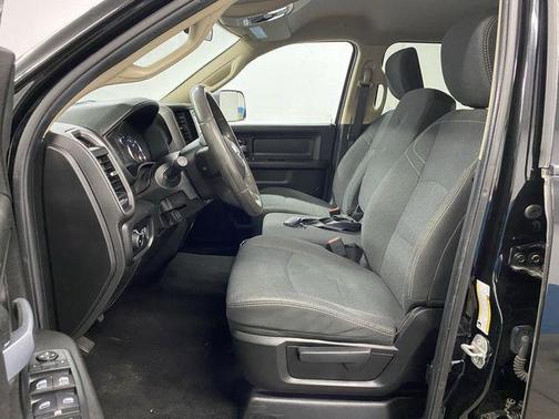 2019 RAM 2500 Tradesman Crew Cab 4x4 6'4' Box