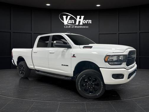Bright White Clearcoat 2022 RAM 2500 Big Horn Crew Cab 4x4 6'4' Box