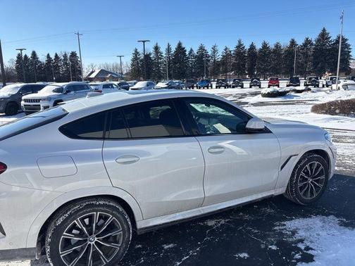 2022 BMW X6 xDrive40i