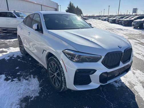 2022 BMW X6 xDrive40i