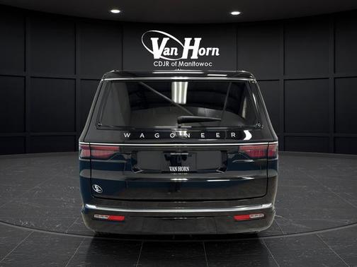 Diamond Black Crystal Pearlcoat 2024 Jeep Wagoneer Series I 4x4