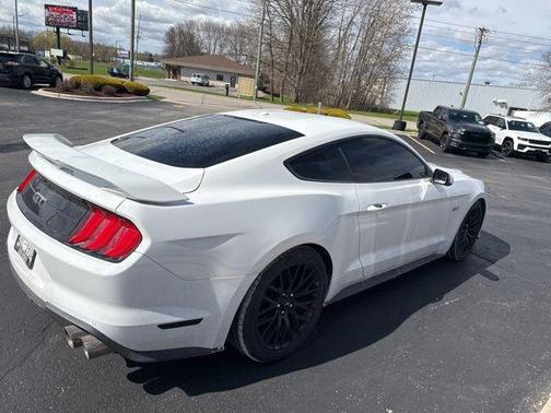 Oxford White 2018 Ford Mustang GT Premium