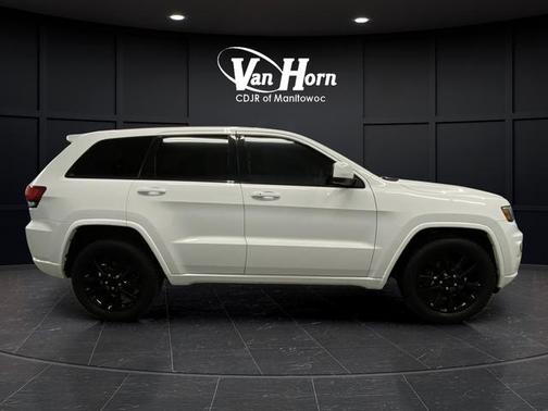 2017 Jeep Grand Cherokee Altitude