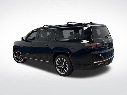 2023 Jeep Wagoneer L Series III 4x4