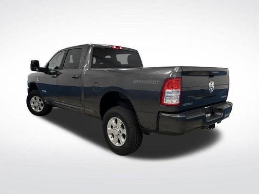 2023 RAM 2500 Big Horn Crew Cab 4x4 6'4' Box