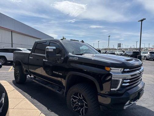 Black 2021 Chevrolet Silverado 2500 High Country