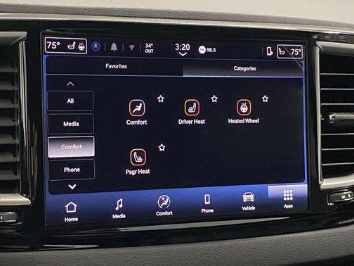 2026 Chrysler Voyager LX