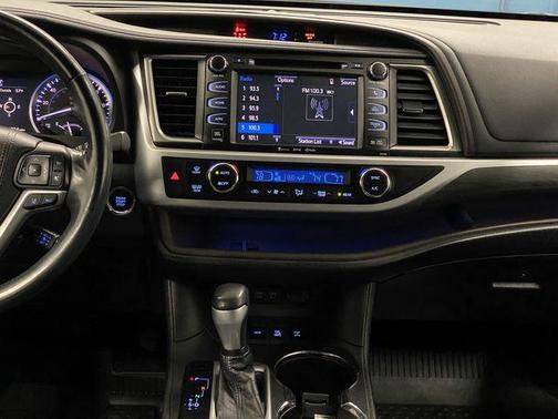 2018 Toyota Highlander Limited Platinum