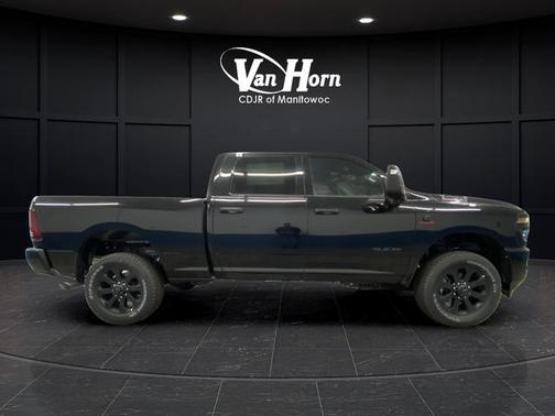 2025 RAM 2500 Big Horn Crew Cab 4x4 6'4' Box