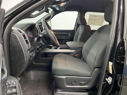 2025 RAM 2500 Big Horn Crew Cab 4x4 6'4' Box