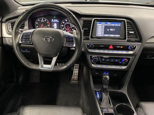 2018 Hyundai SONATA Sport