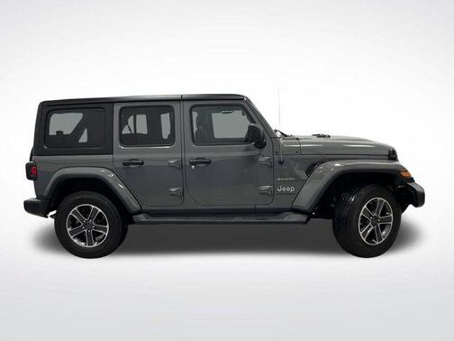 2023 Jeep Wrangler 4-Door Sahara 4x4