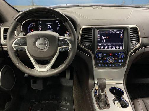 2018 Jeep Grand Cherokee Summit
