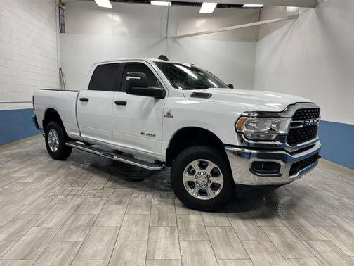 2023 RAM 2500 Big Horn Crew Cab 4x4 6'4' Box