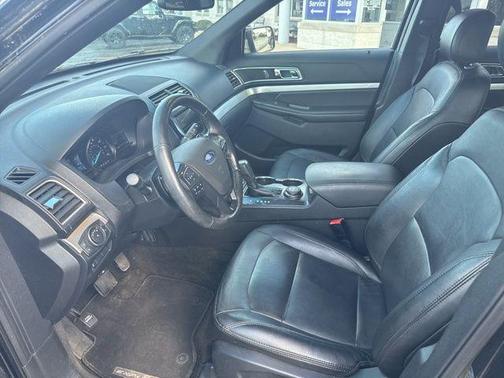 Shadow Black 2017 Ford Explorer XLT
