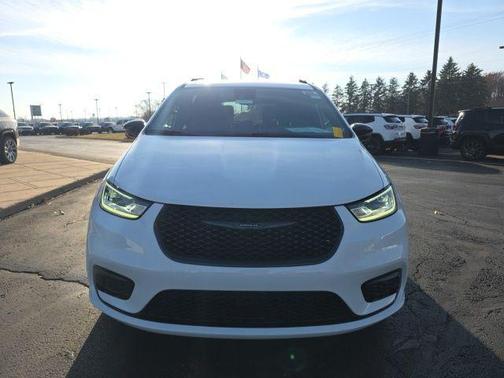 2026 Chrysler Pacifica Limited