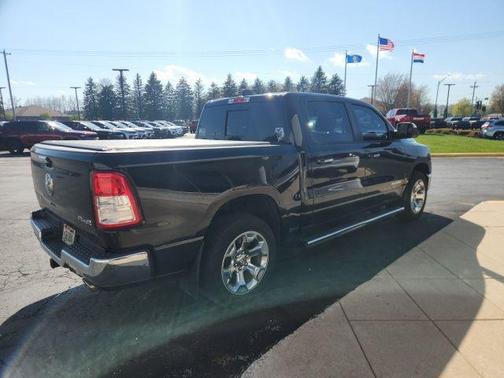 Diamond Black Crystal Pearlcoat 2019 RAM 1500 Big Horn