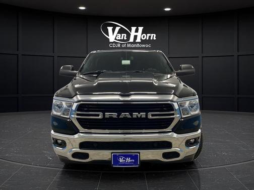 Diamond Black Crystal Pearlcoat 2019 RAM 1500 Big Horn