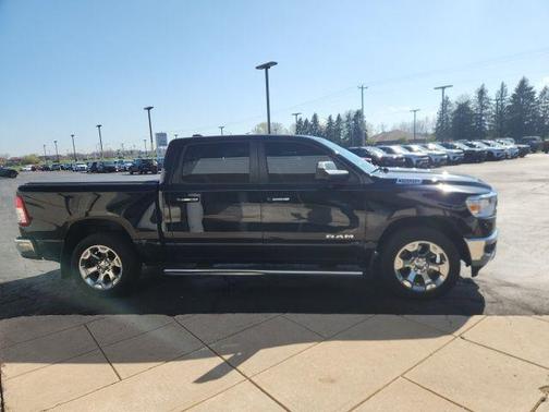 Diamond Black Crystal Pearlcoat 2019 RAM 1500 Big Horn
