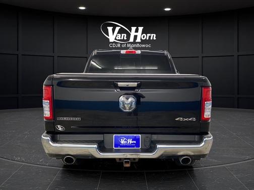 Diamond Black Crystal Pearlcoat 2019 RAM 1500 Big Horn