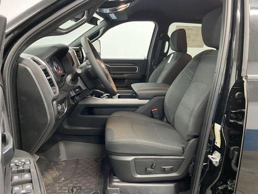 2025 RAM 2500 Big Horn Crew Cab 4x4 6'4' Box