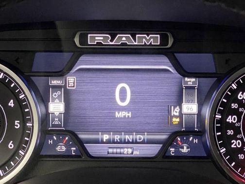 2025 RAM 2500 Big Horn Crew Cab 4x4 6'4' Box