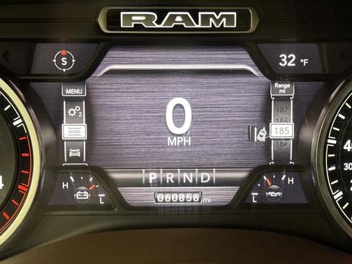 2020 RAM 3500 Laramie Crew Cab 4x4 8' Box