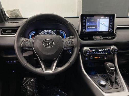 2021 Toyota RAV4 Hybrid SE