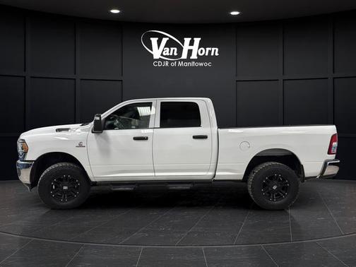 Bright White Clearcoat 2024 RAM 3500 Tradesman Crew Cab 4x4 6'4' Box