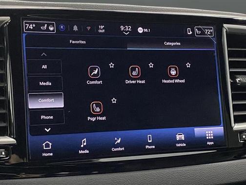 2026 Chrysler Voyager LX